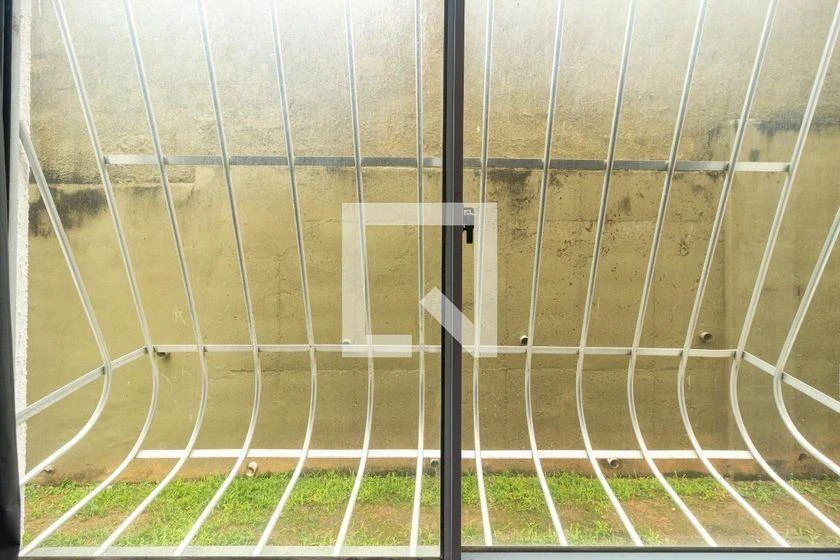 2-bedroom apartment in a building with a pool — photo 15