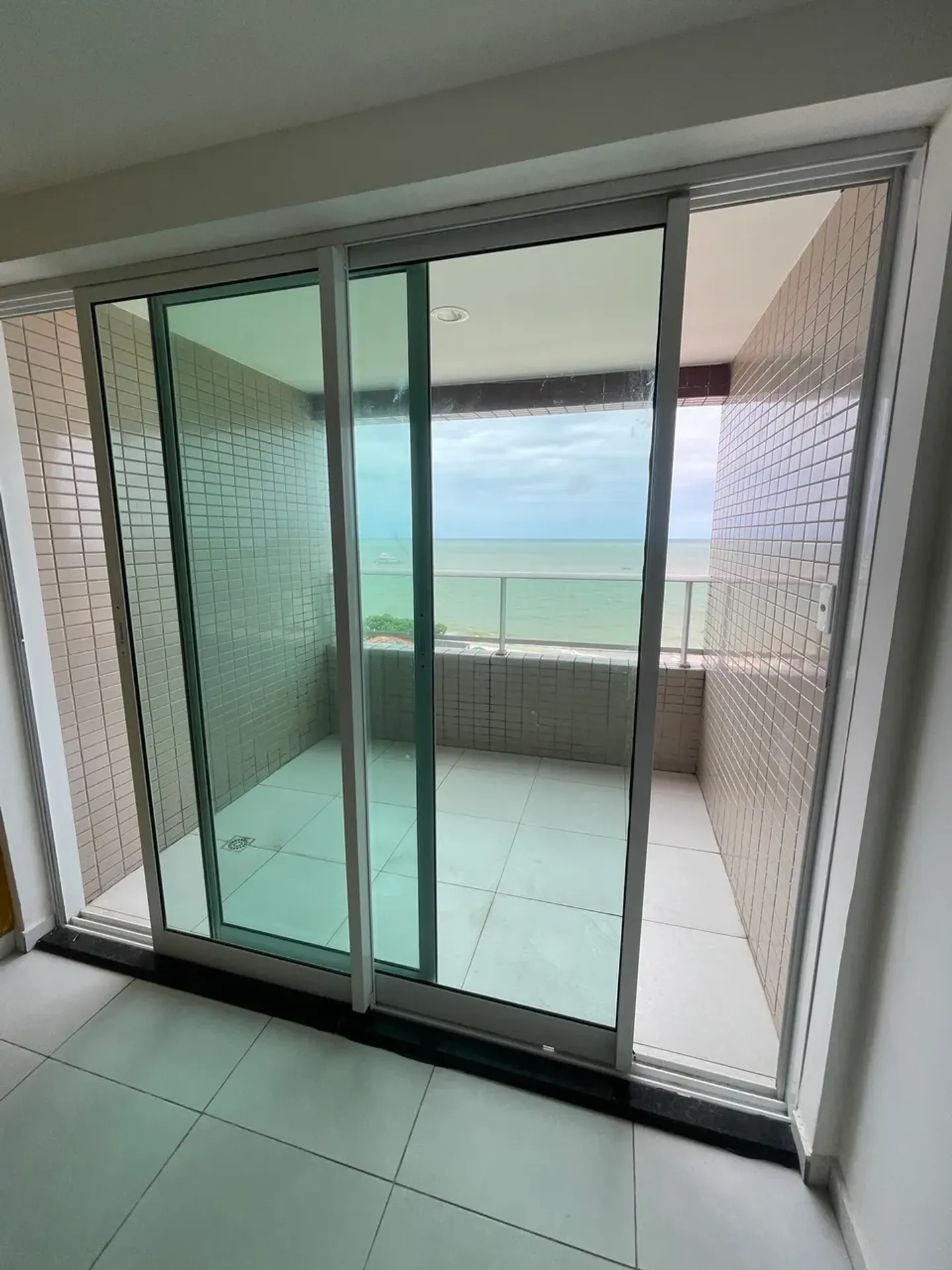 Apartment, 60 m², with a water view — photo 11