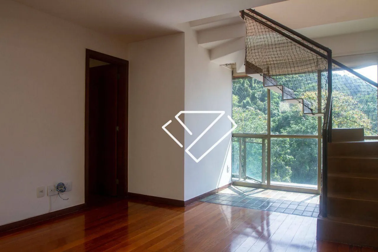 Apartamento com 3 dormitórios e varanda fechada 325 m² — photo 5