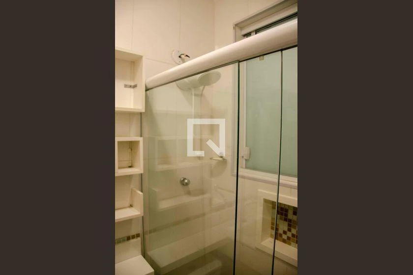 Studio apartment with 1 bedroom and open-plan gas kitchen — photo 2