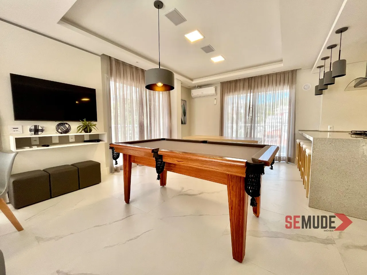 Furnished 1-bedroom apartment with a balcony grill — photo 29