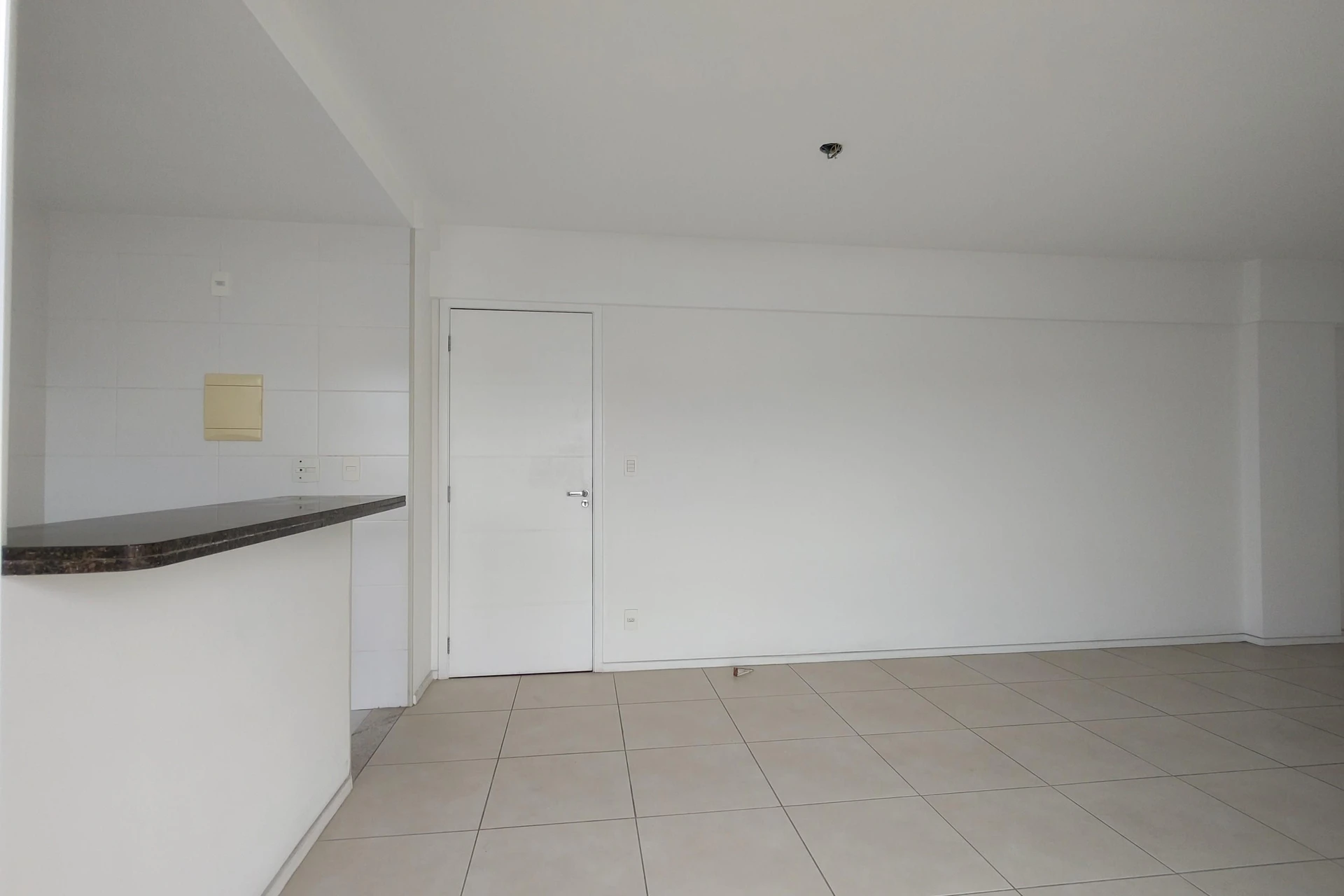 Apartamento de 2 quartos com piscina no condomínio — photo 5