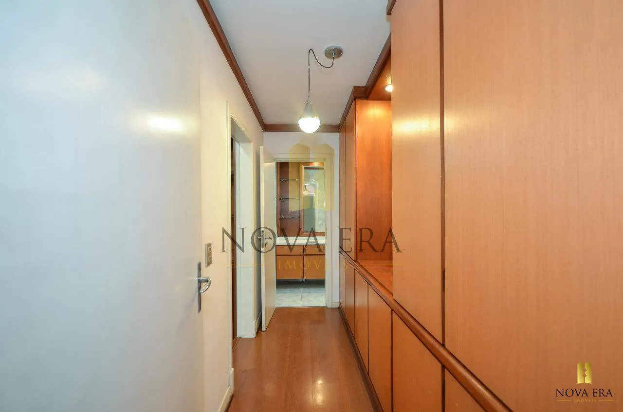 4-bedroom house with a grill on the balcony in Curitiba — photo 19