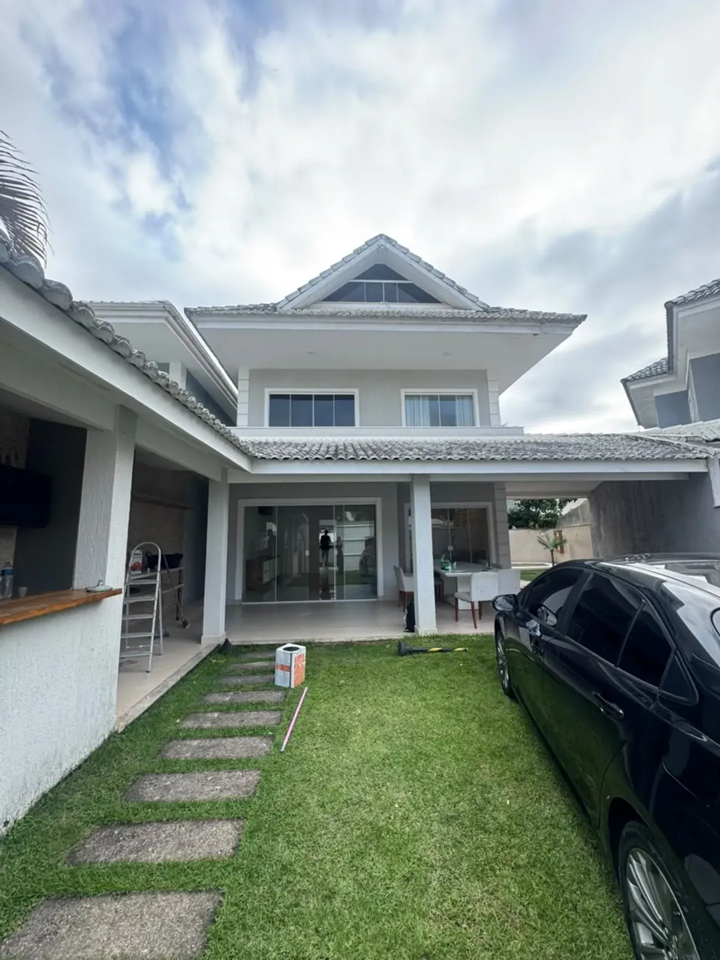 House, 300 m², with floor-to-ceiling windows — photo 6