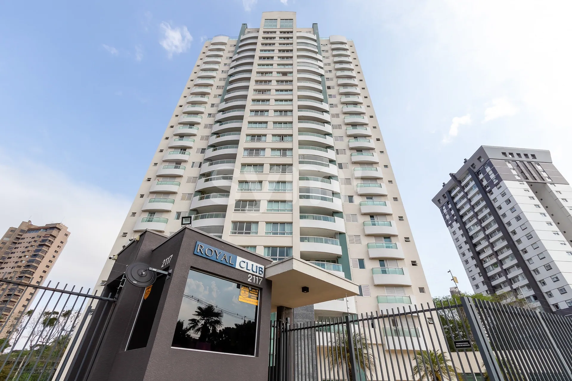 Duplex penthouse with 4 en-suite bedrooms and 391 m² — photo 41