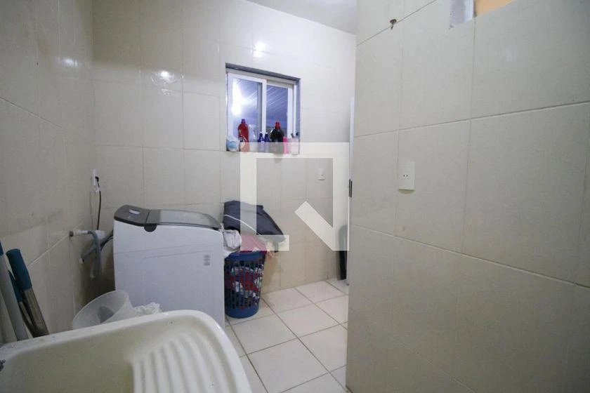 Apartamento de 260 m² com banheira e espaço de home office — photo 31