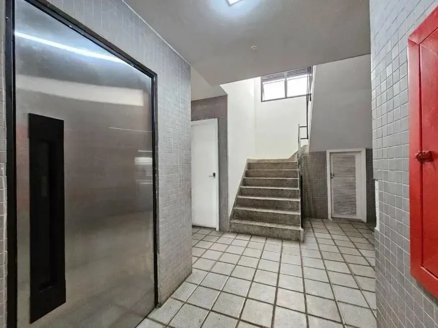 Washing machine in a 3-bedroom apartment, 209 m² — photo 25