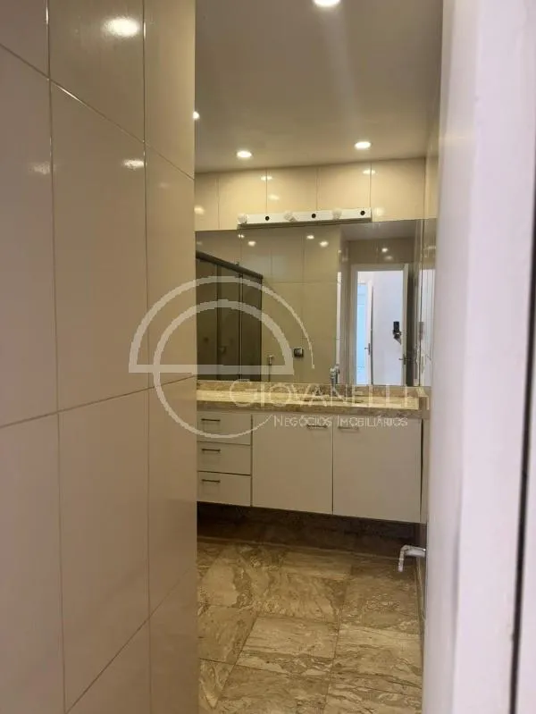Casa com 3 quartos e 470 m² com 2 vagas e suítes — photo 39