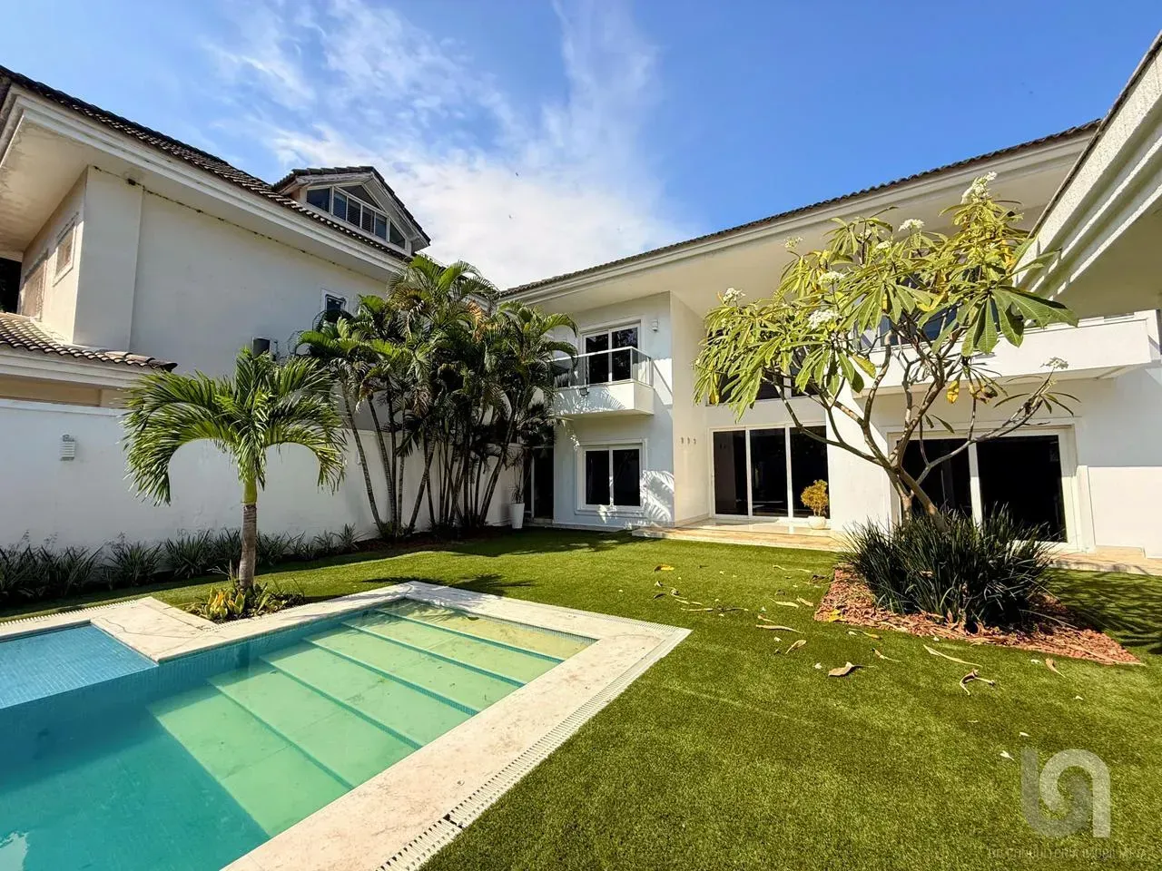 House with 4 bedrooms and 5 baths, 740 m² and 3 parking — photo 12