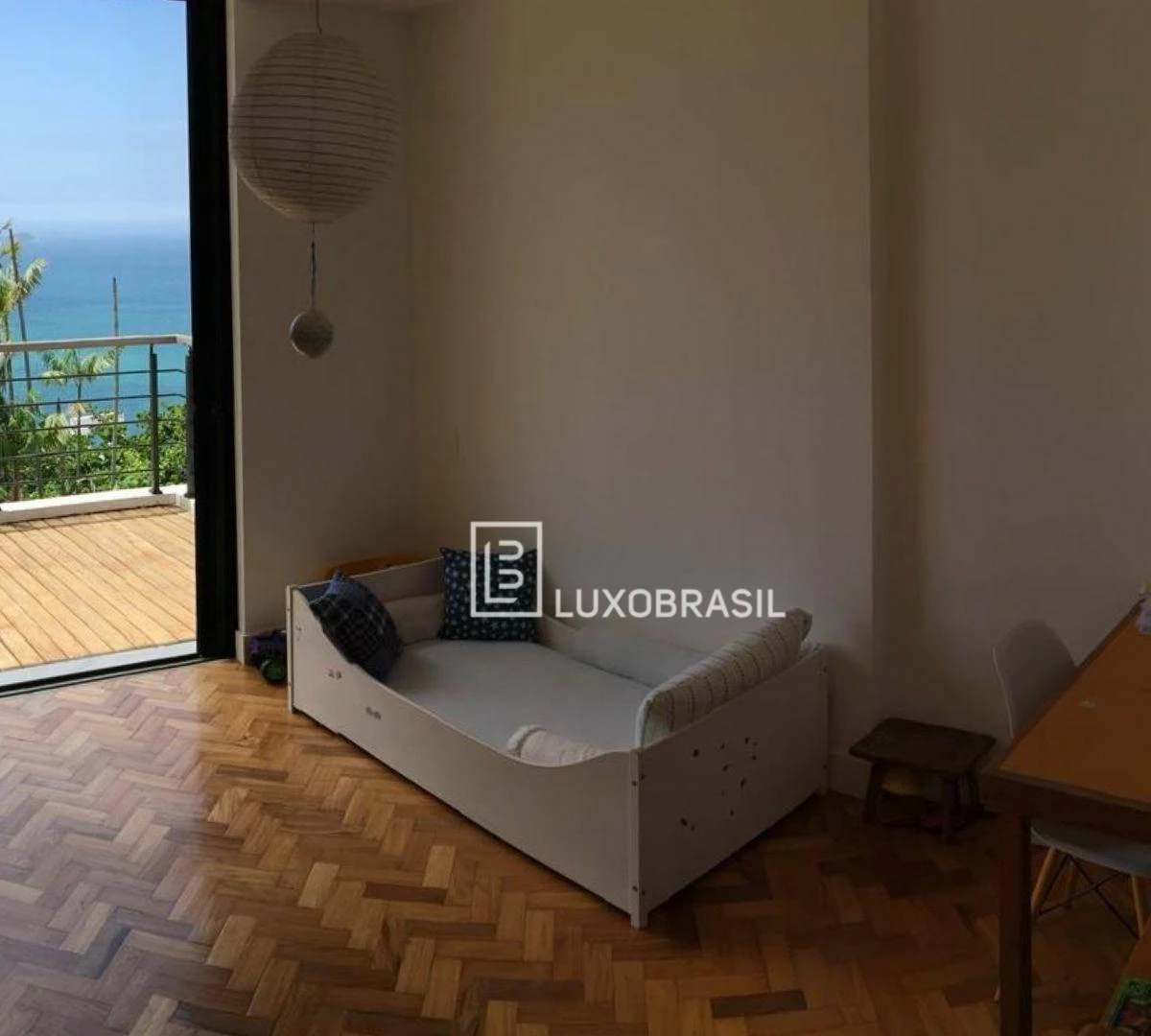 Casa sin muebles de 422 m², 3 dormitorios y 1 plaza — photo 16