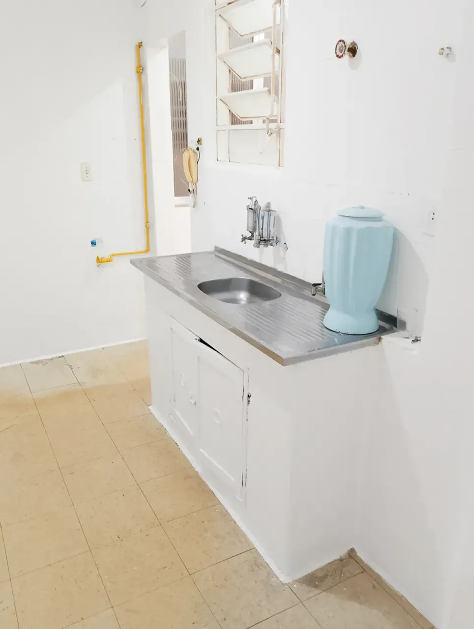 Bathtub in a 2-bedroom apartment, 70 m² — photo 7
