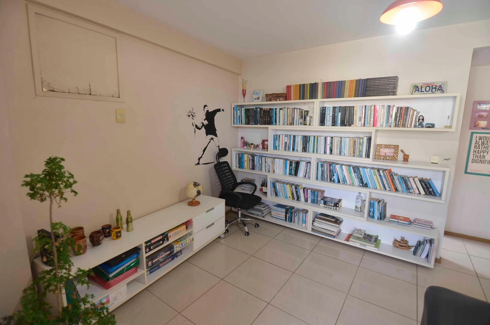 190 m² apartment with a mountain view and a home office — photo 59