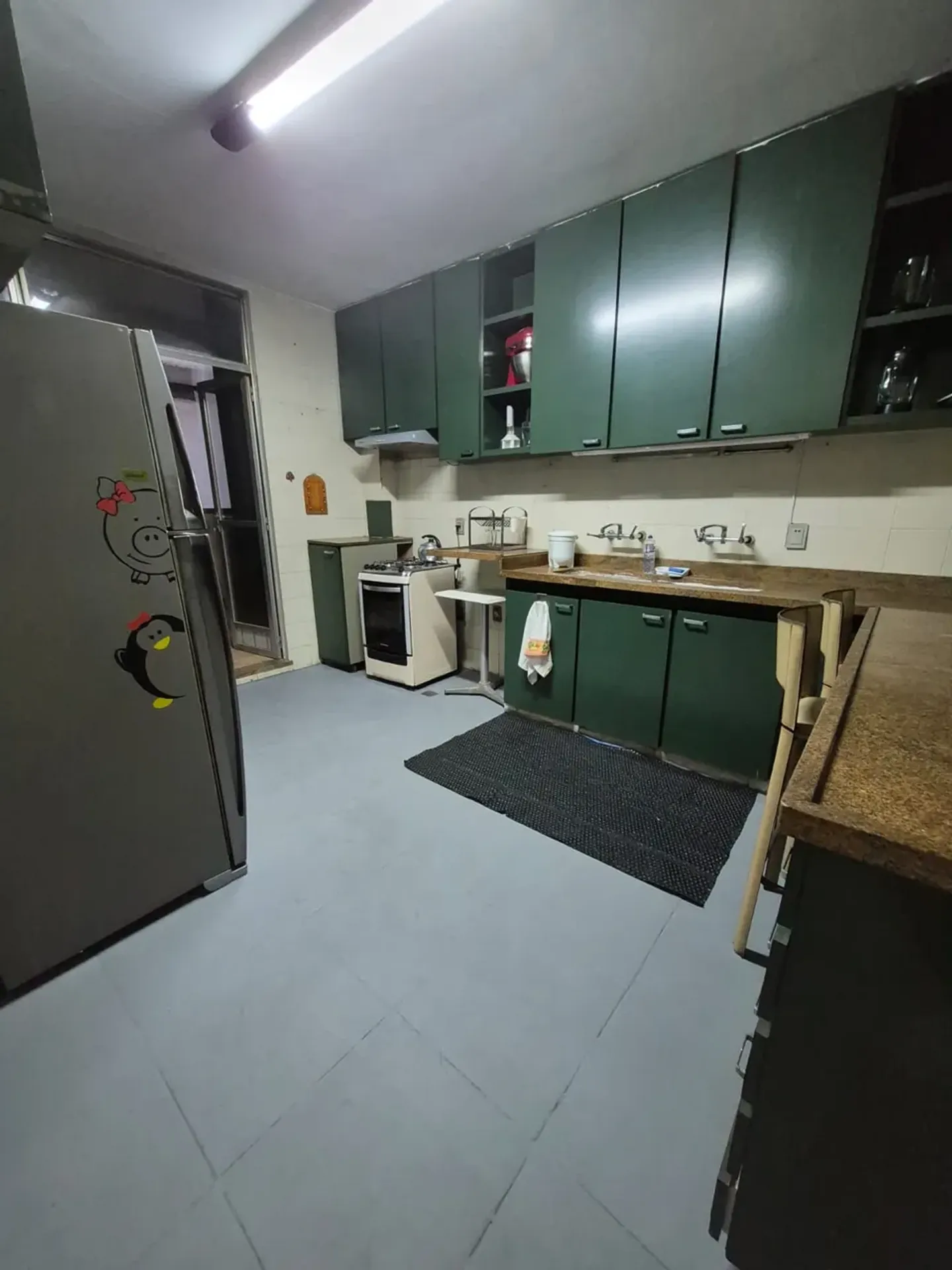 260 m² apartment with 4 bedrooms and 3 bathrooms — photo 27