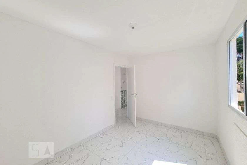 Apartamento de 2 quartos com cozinha separada e 40 m² — photo 21