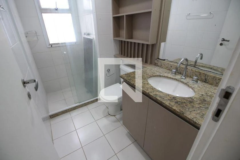 2-bedroom apartment with en-suite and glass balcony — photo 19