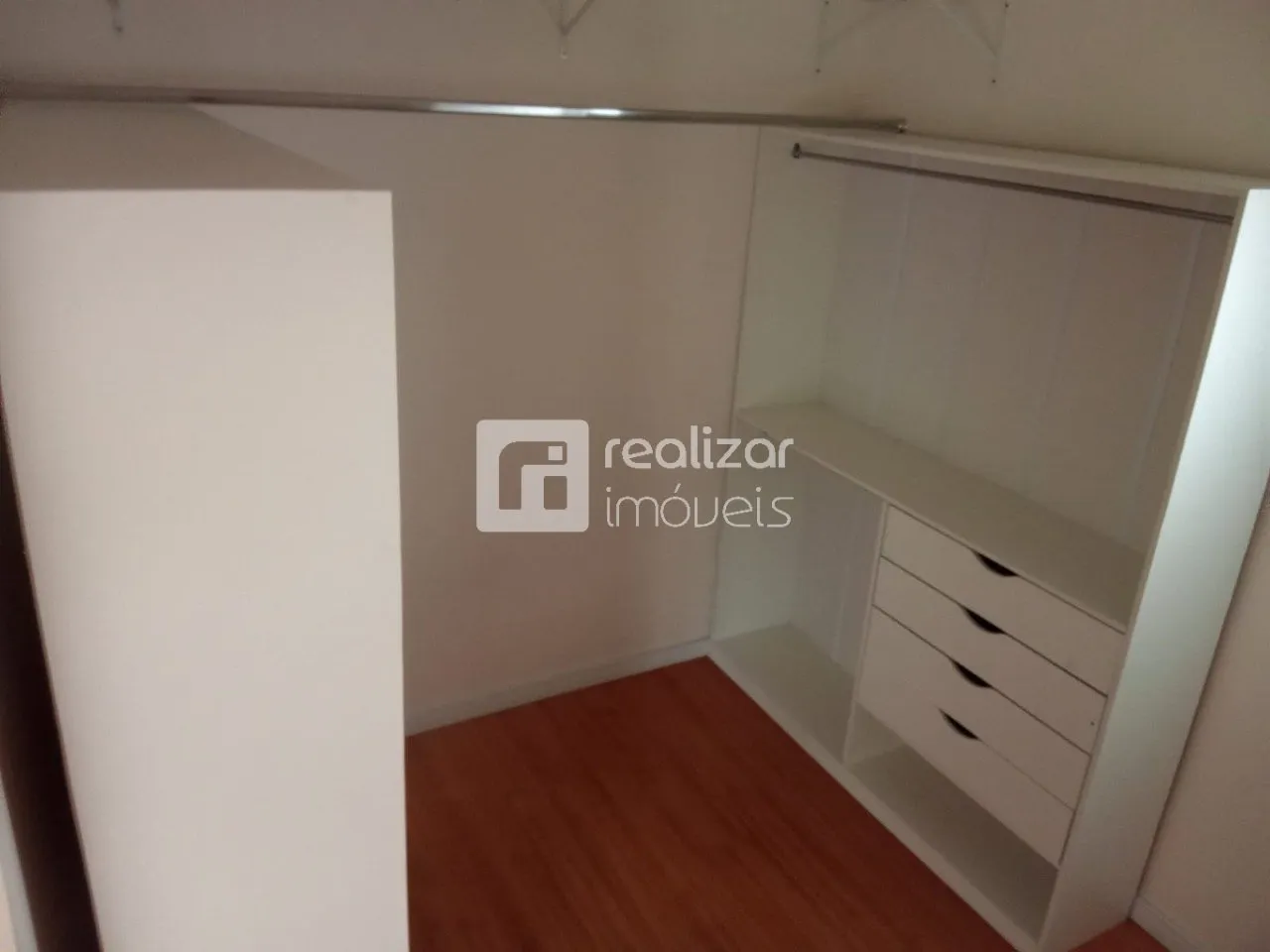 200 m² house with a private pool and a dishwasher — photo 32