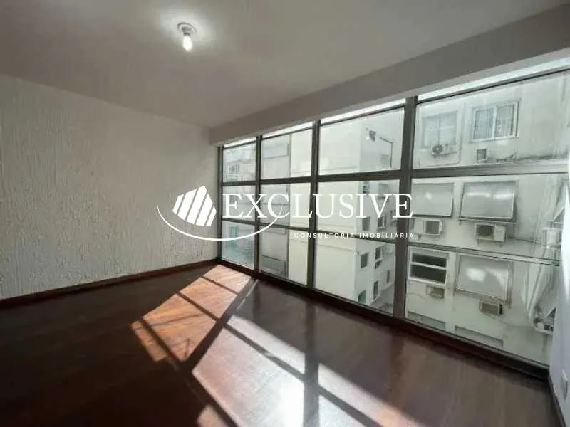 159 m² apartment with 3 bedrooms and 3 bathrooms