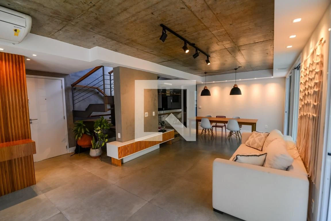 Furnished 4-bedroom apartment with 4 bathrooms — photo 8