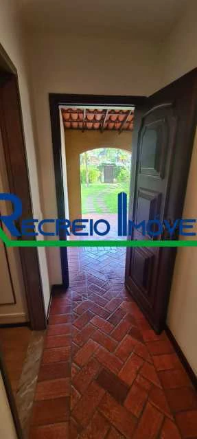 665 m² house with 5 bedrooms, 3 en-suites and 15 parking — photo 12