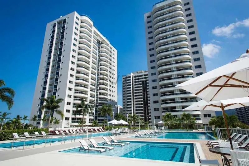Furnished 2-bedroom apartment with 85 m² and 1 parking spot — photo 18