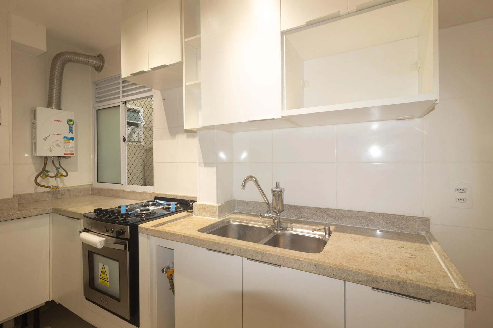 2-bedroom apartment with a washing machine in Rio de Janeiro — photo 14