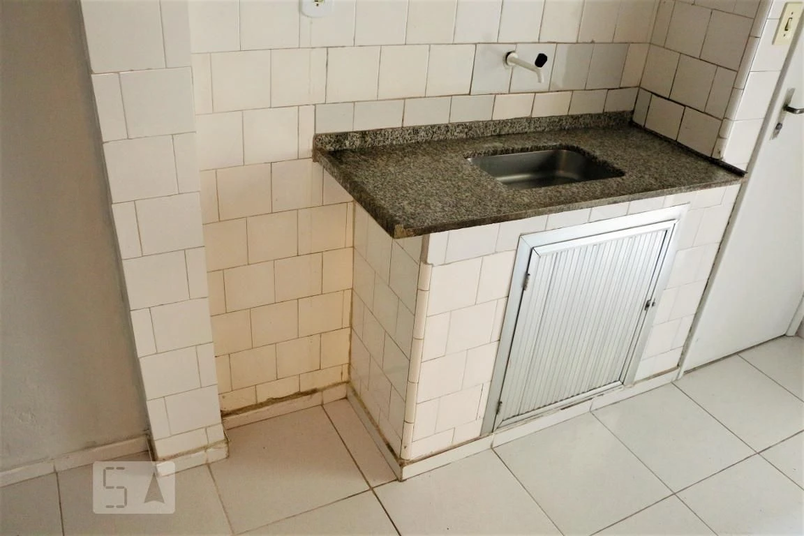 Unfurnished apartment with 2 bedrooms and a private BBQ — photo 23