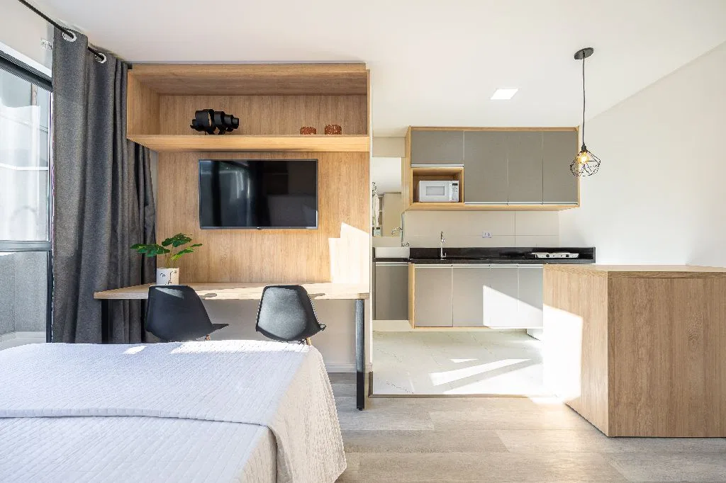 Furnished studio, 24 m², with a home office — photo 3