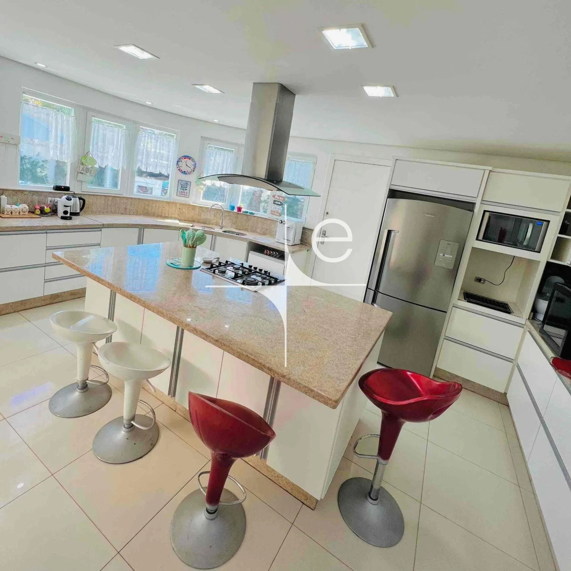 Furnished house with 7 bedrooms and a balcony BBQ — photo 17