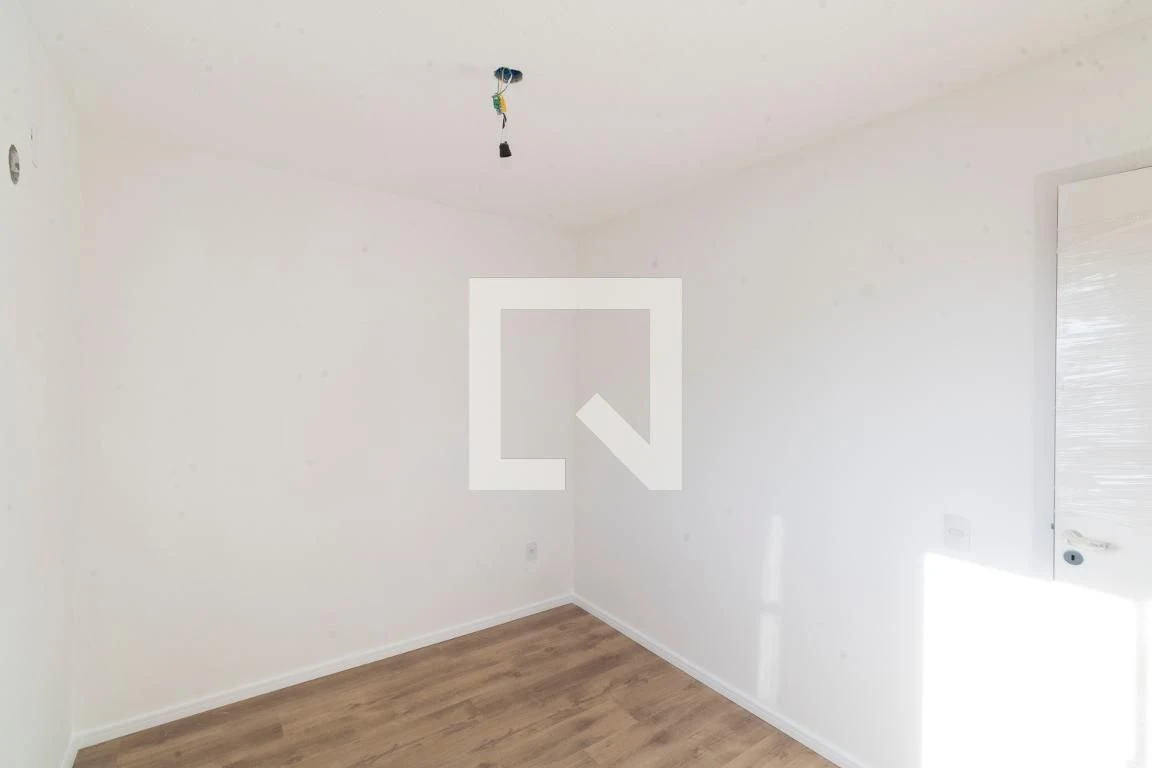 2-bedroom apartment with 1 bathroom, no parking — photo 12
