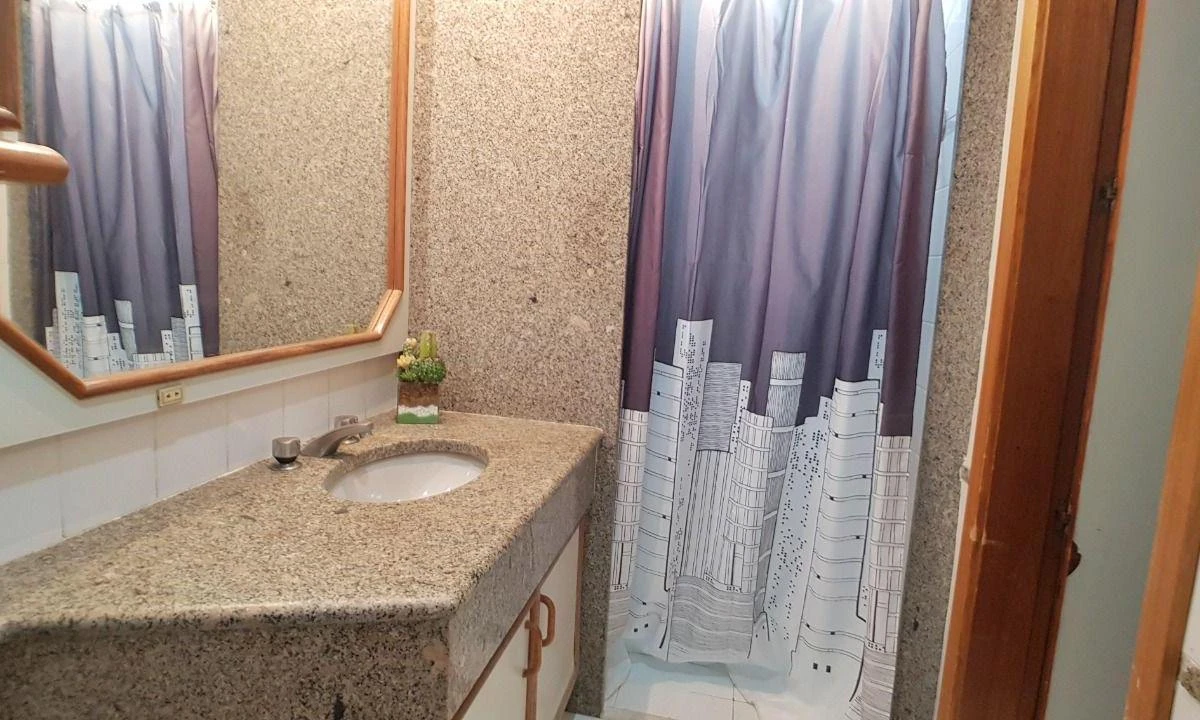 Furnished 201 m² apartment with 4 bedrooms and 3 parking — photo 12