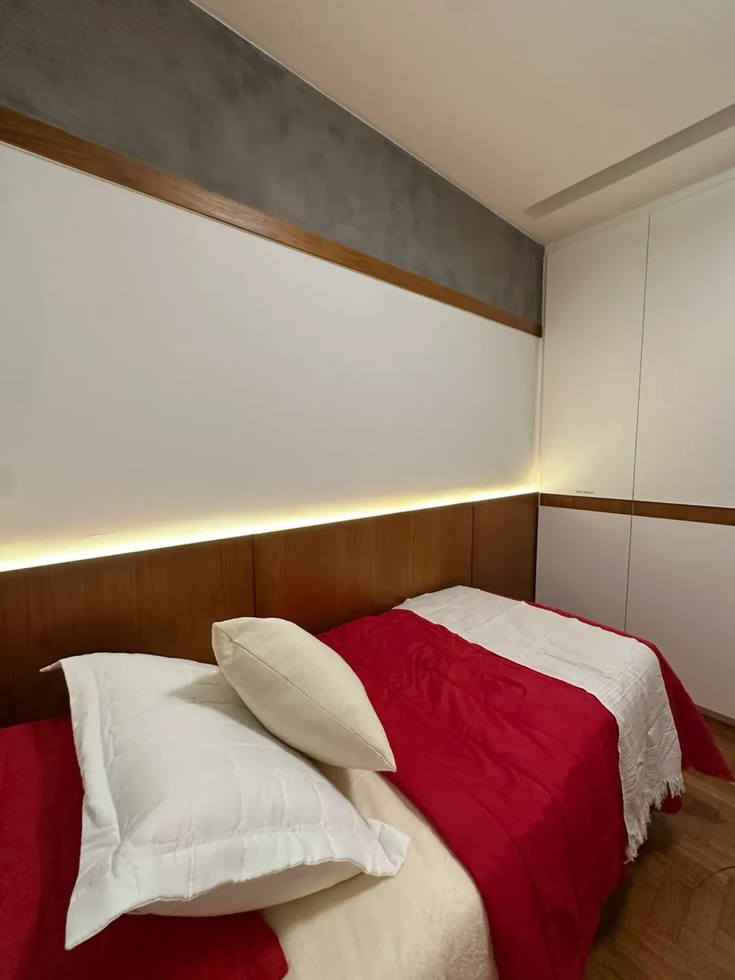 Furnished apartment with 3 bedrooms and 3 bathrooms — photo 32