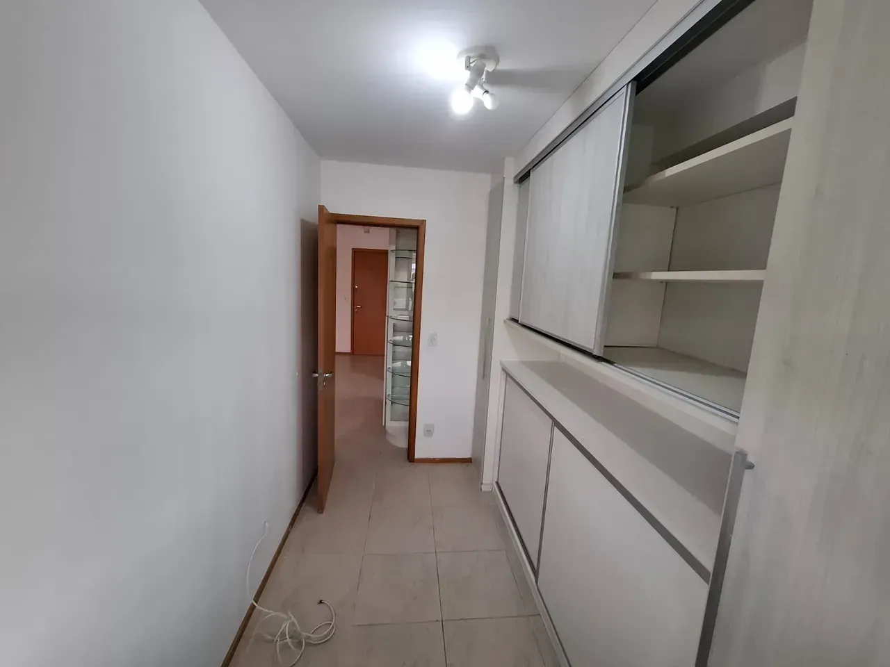 Apartamento de 2 quartos com 3 banheiros e cozinha fechada — photo 19