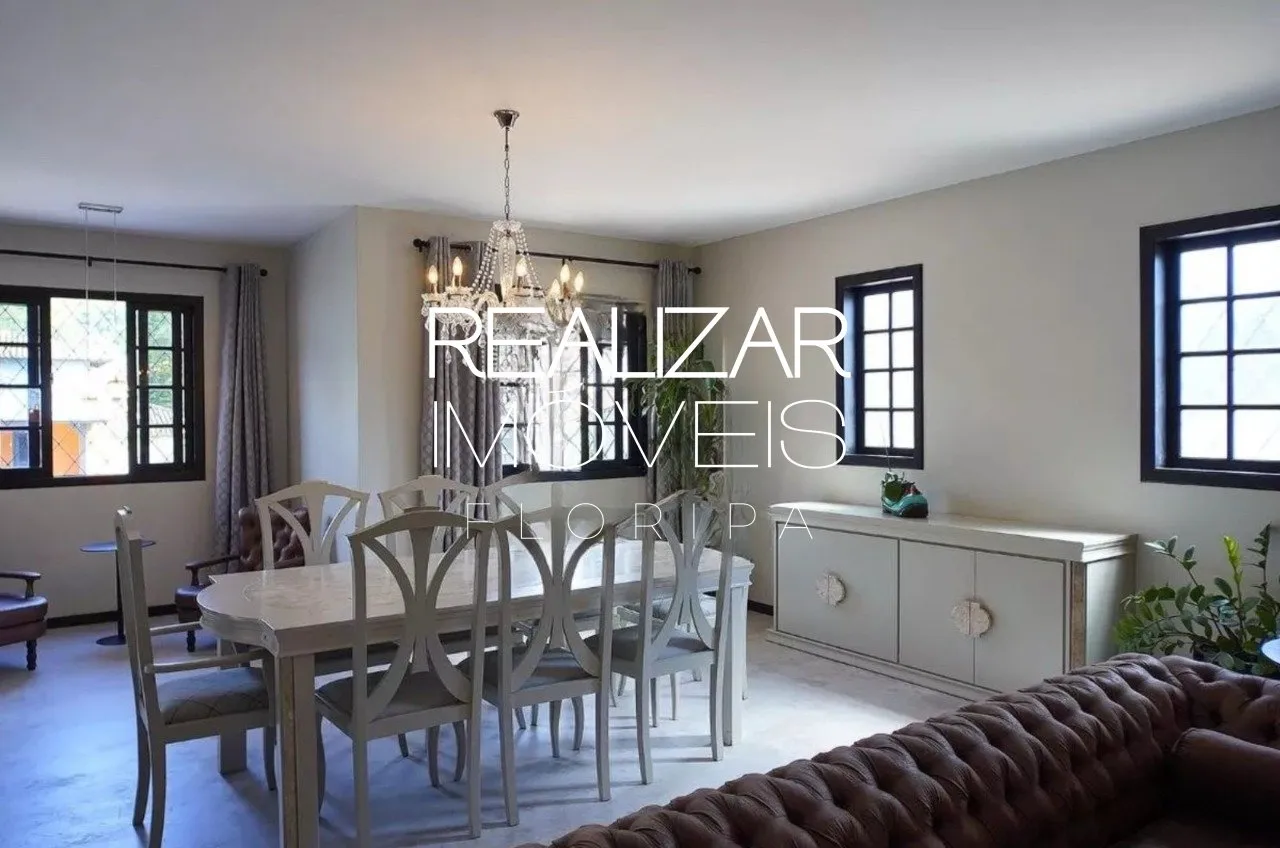 Casa com 3 suítes e cozinha fechada, 1200 m² — photo 8
