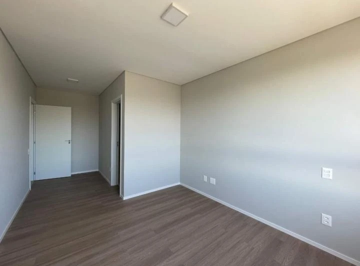 Apartamento com 2 suítes e janelas do chão ao teto — photo 2