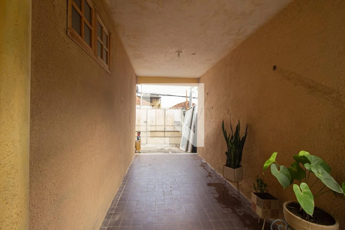 Unfurnished house with 2 bedrooms and 1 tiled bath — photo 22