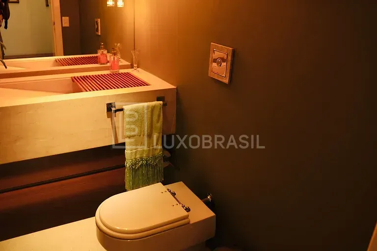 5-bedroom house with a private pool in Rio de Janeiro — photo 14