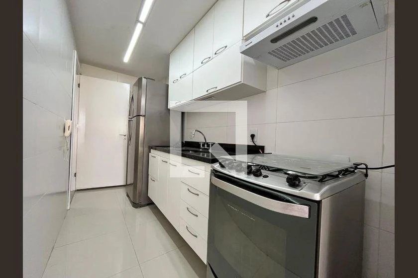 Furnished apartment, 148 m², with a glass-enclosed balcony — photo 18