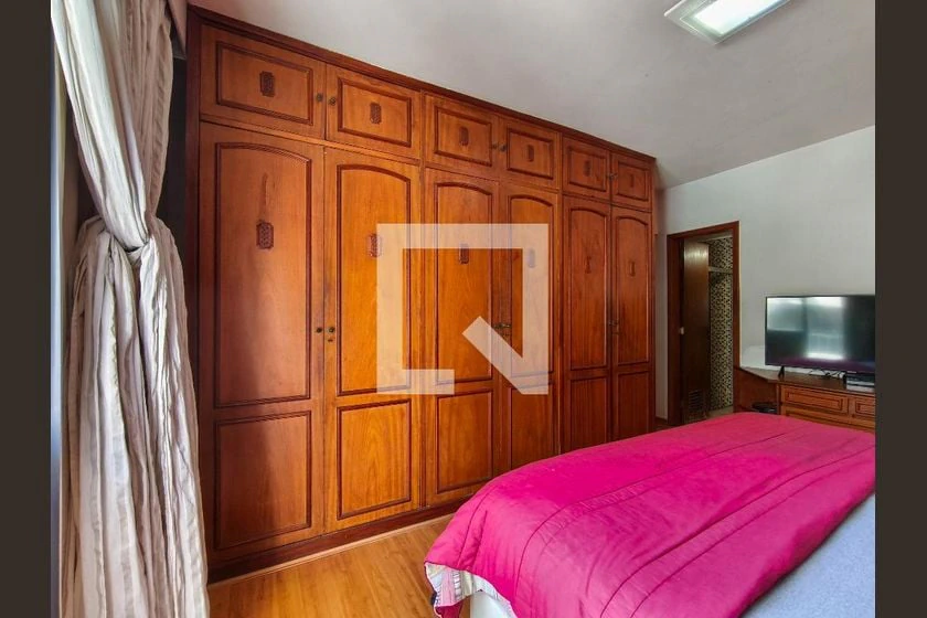 Mountain view in a 4-bedroom apartment, 159 m² — photo 11