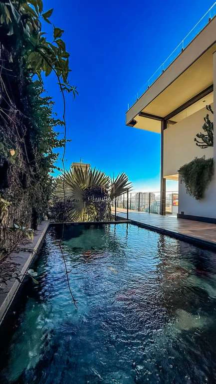 Rental house with 5 bedrooms and 800 m² of living space — photo 9