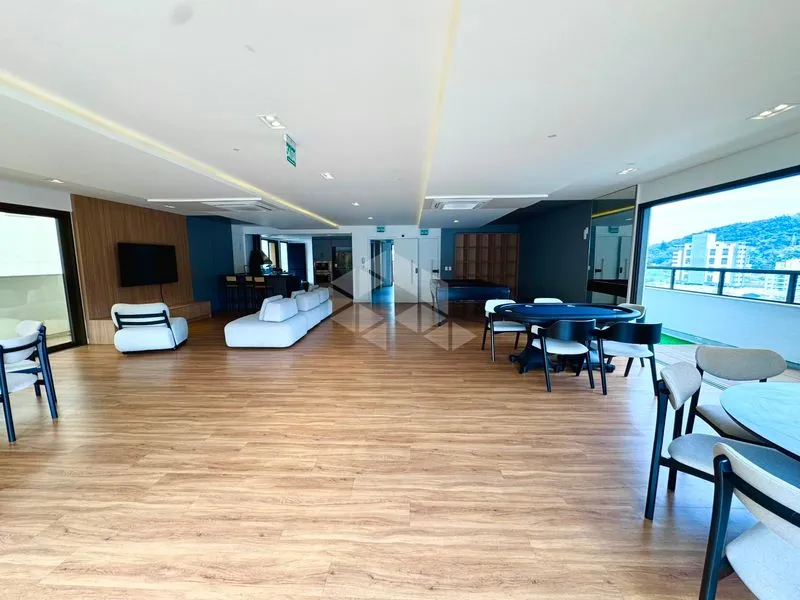2-bedroom apartment with a washing machine in Florianópolis — photo 20