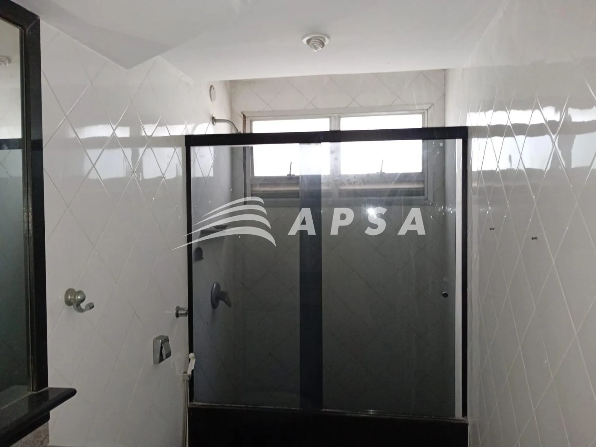 150 m² apartment with a separate closed kitchen — photo 33