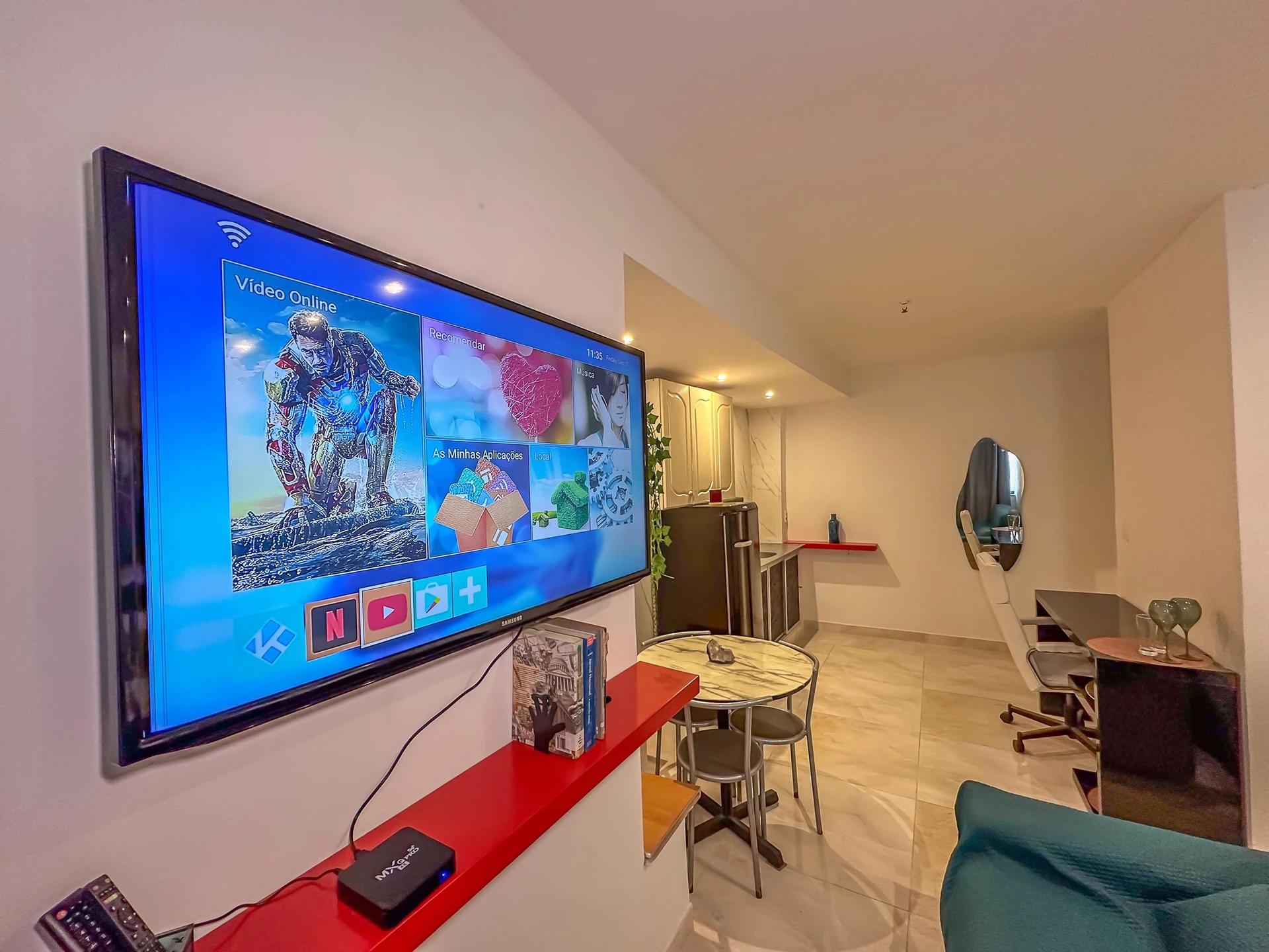 Monoambiente con espacio de home office en Rio de Janeiro — photo 4