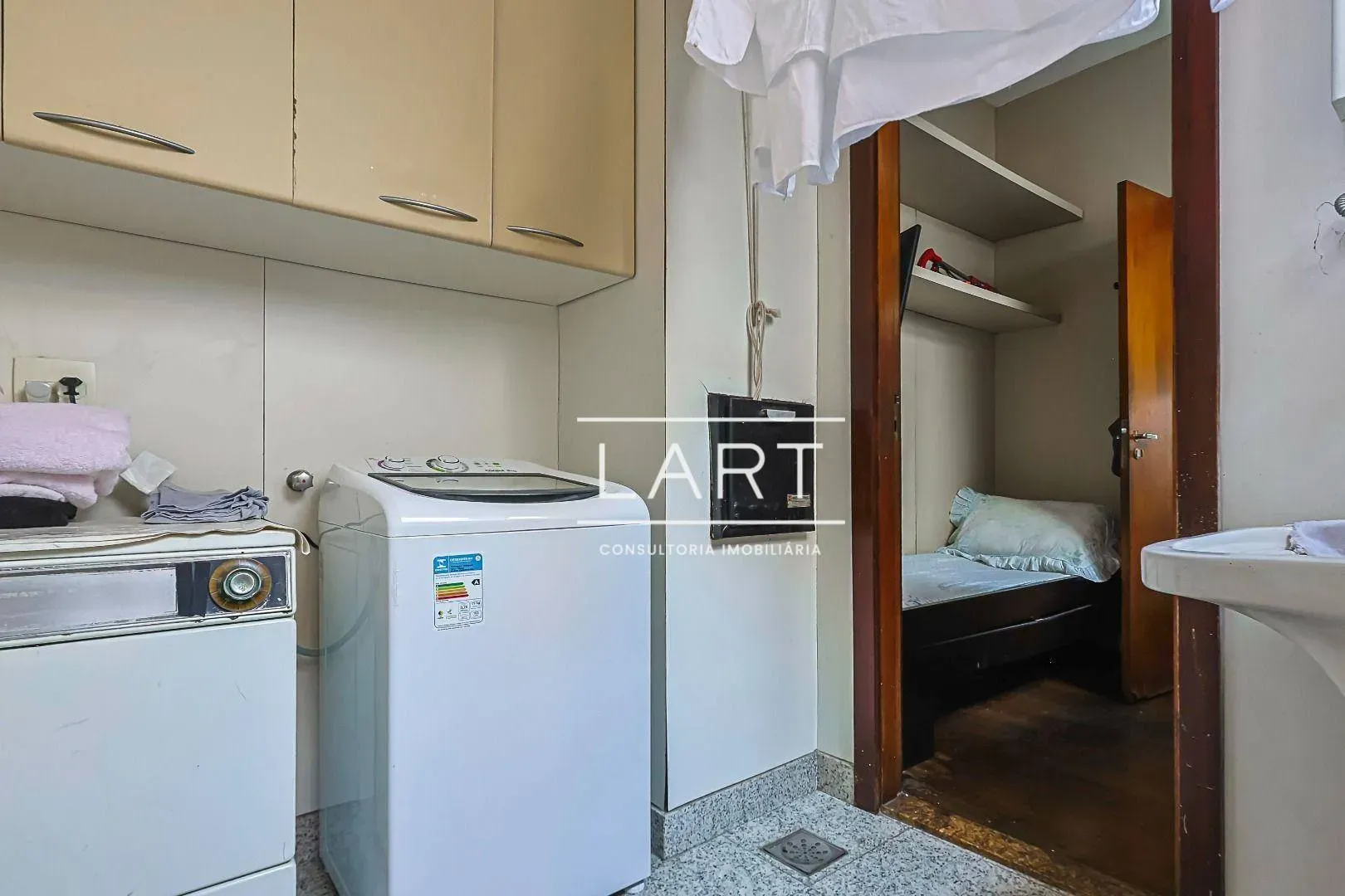 Apartamento com 3 quartos e 3 banheiros, 220 m² — photo 38