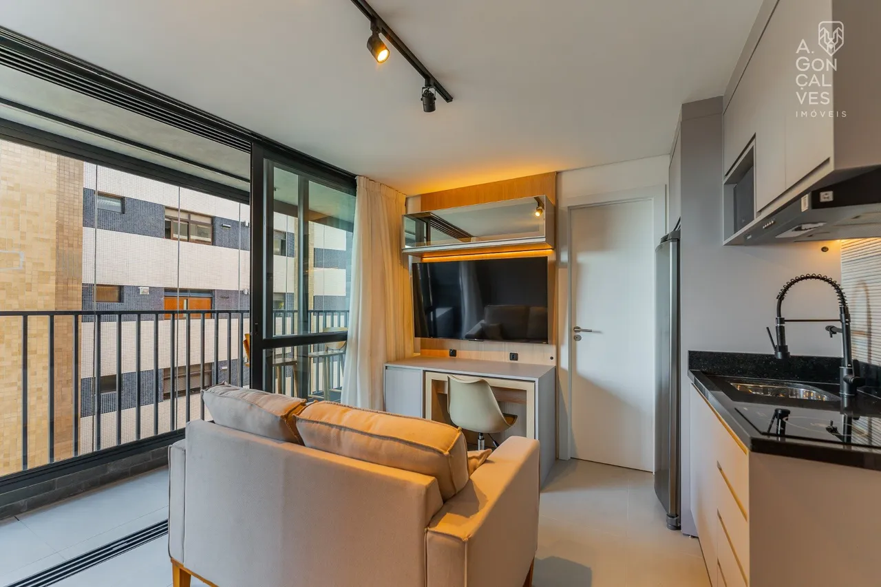 Furnished 37 m² apartment with 1 bedroom and glass balcony
