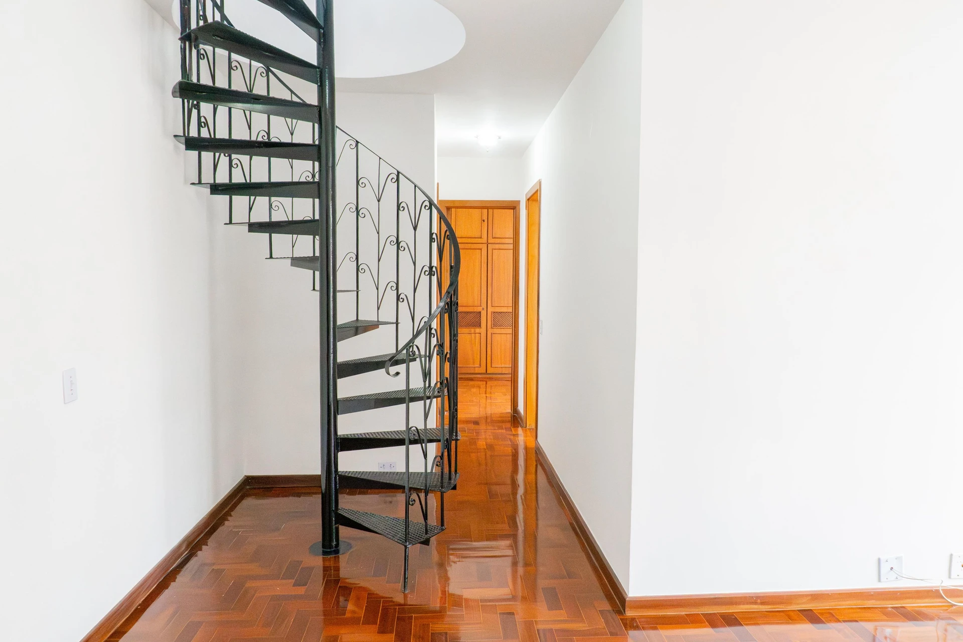3 quartos e vista para as montanhas: apartamento de 120 m² — photo 37