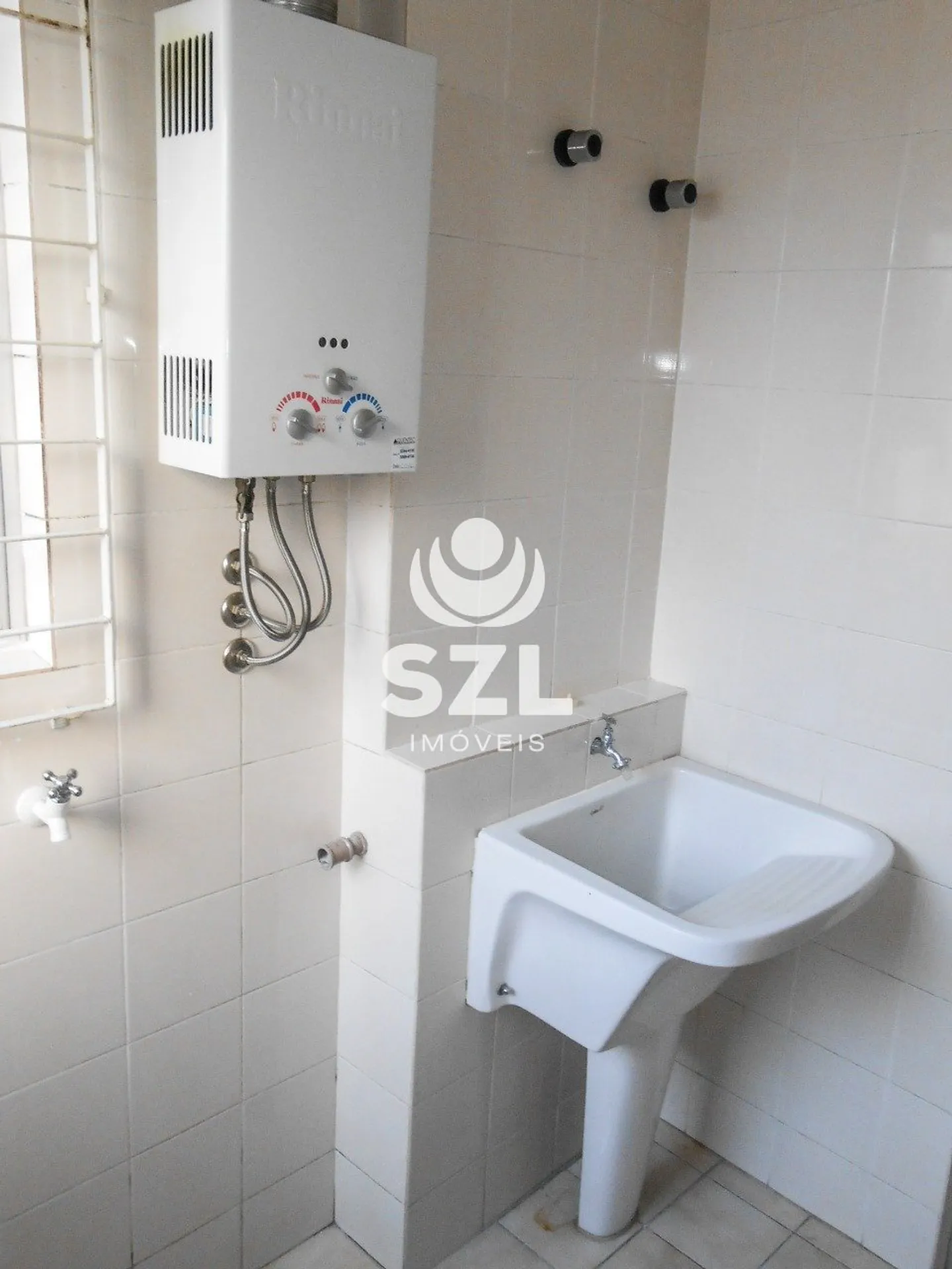 Apartment, 79 m², with wood or laminate floors — photo 10