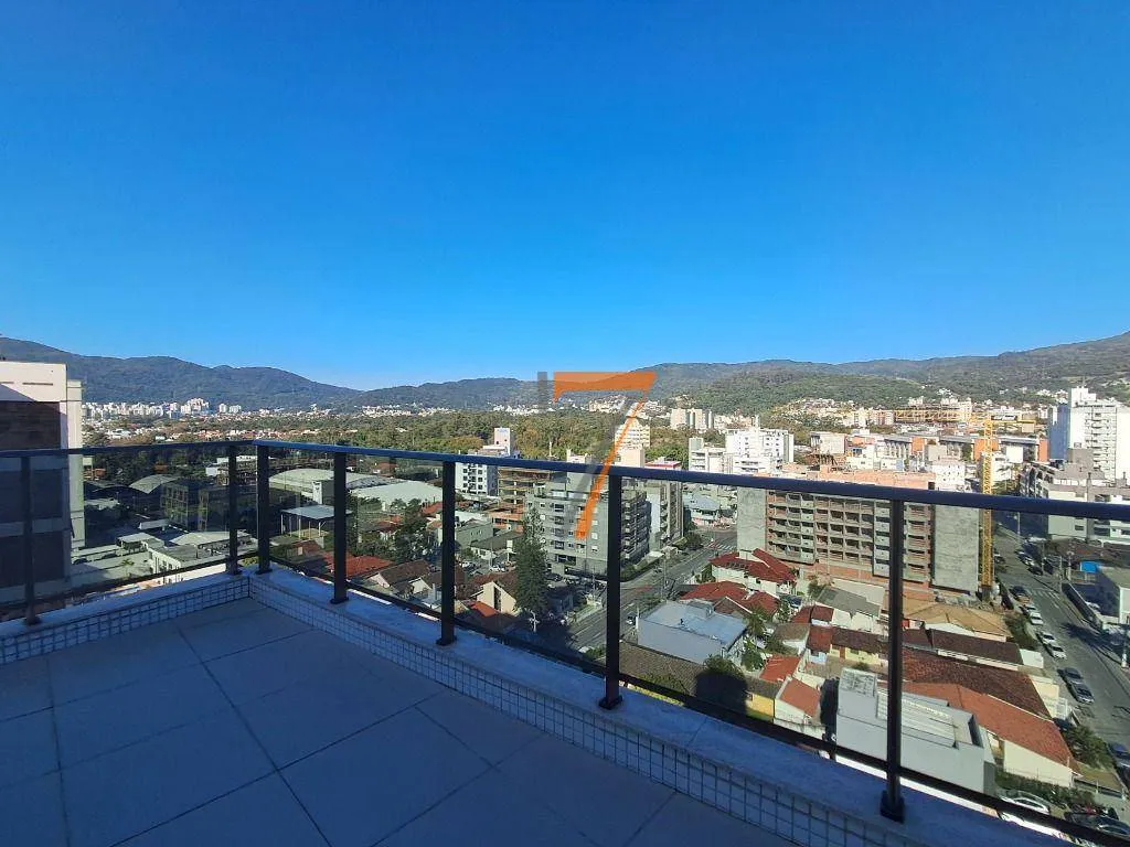Studio com varanda e churrasqueira na sacada, 30 m² — photo 3
