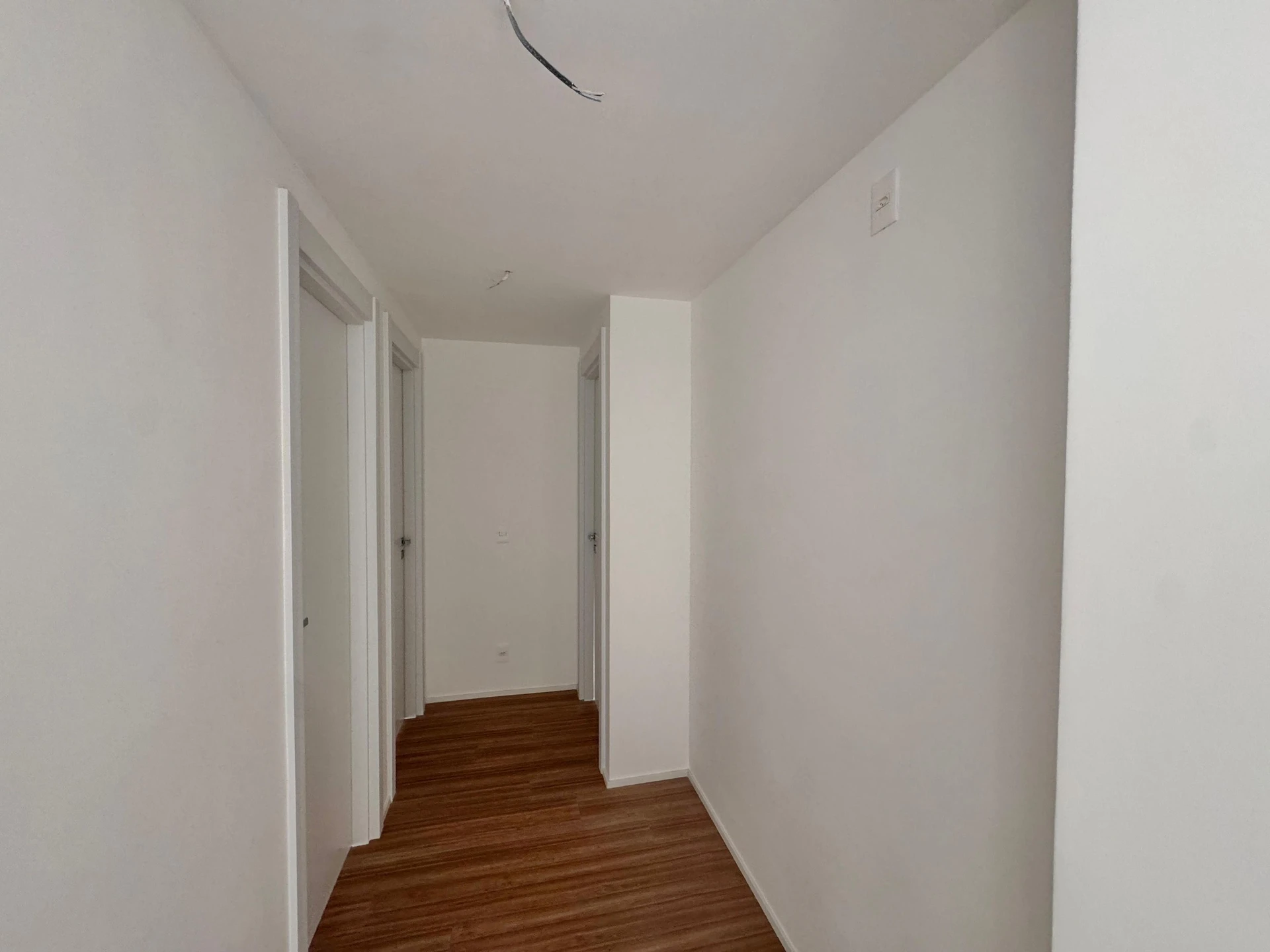 3-bedroom apartment with a home office — photo 2