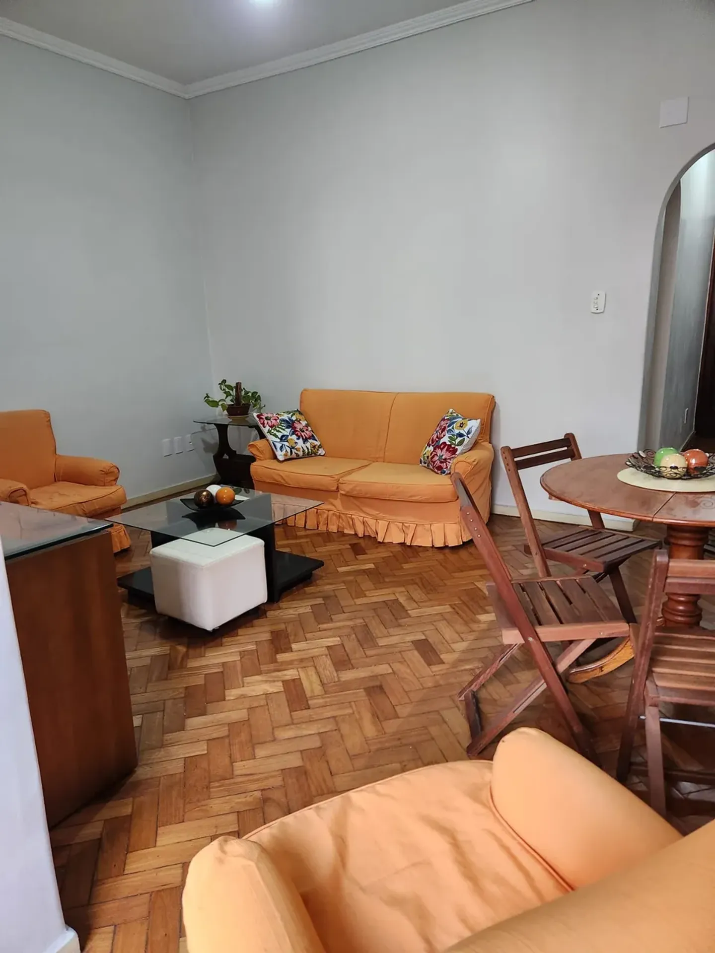 Furnished apartment, 40 m², with a glass-enclosed balcony — photo 24