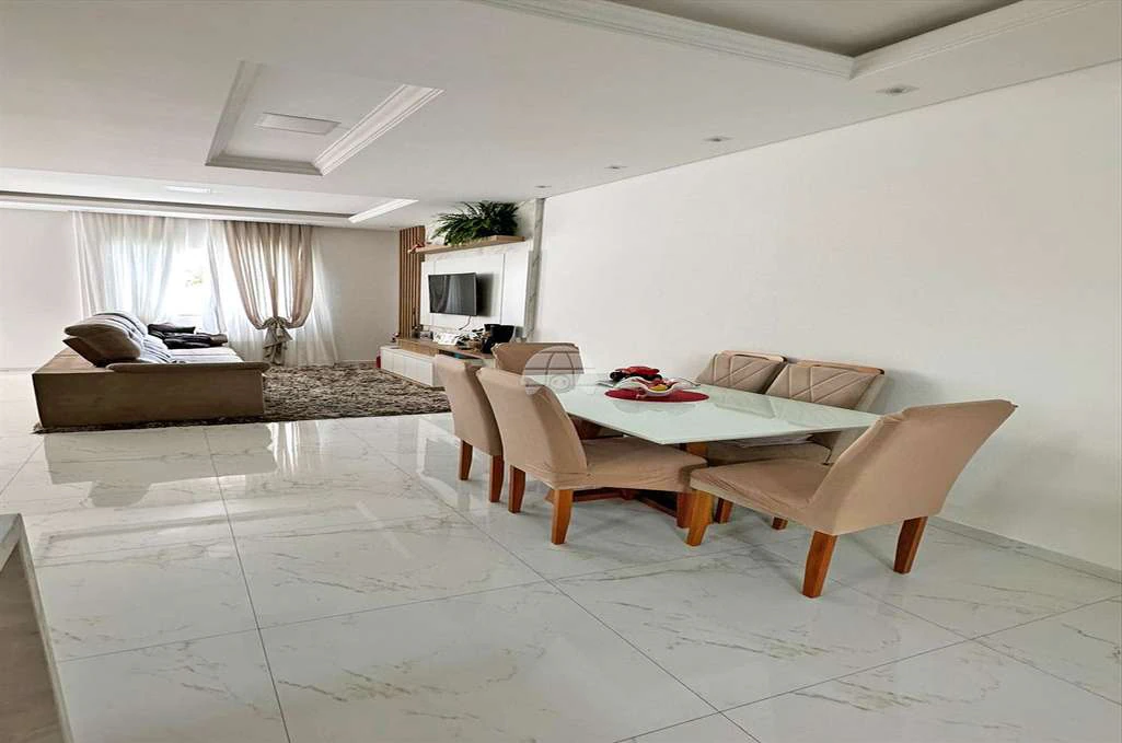 Triplex house with 3 bedrooms and a built-in TV panel — photo 5